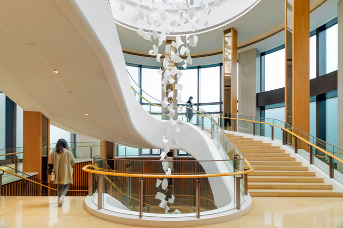 "Gust of Wind 2018" by Paul Cocksedge at HKRI Taikoo Hui